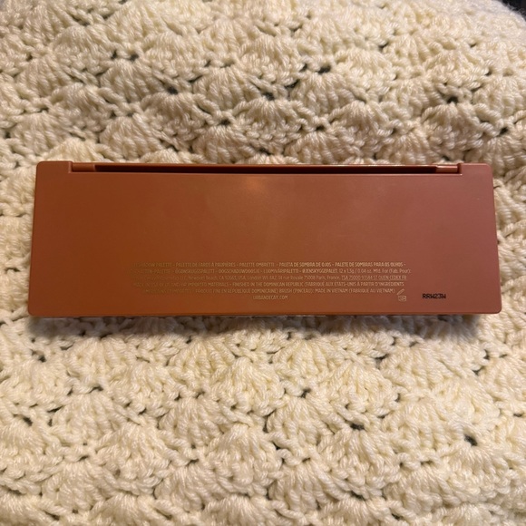Urban Decay Naked Heat Eyeshadow Palette - Picture 2 of 6